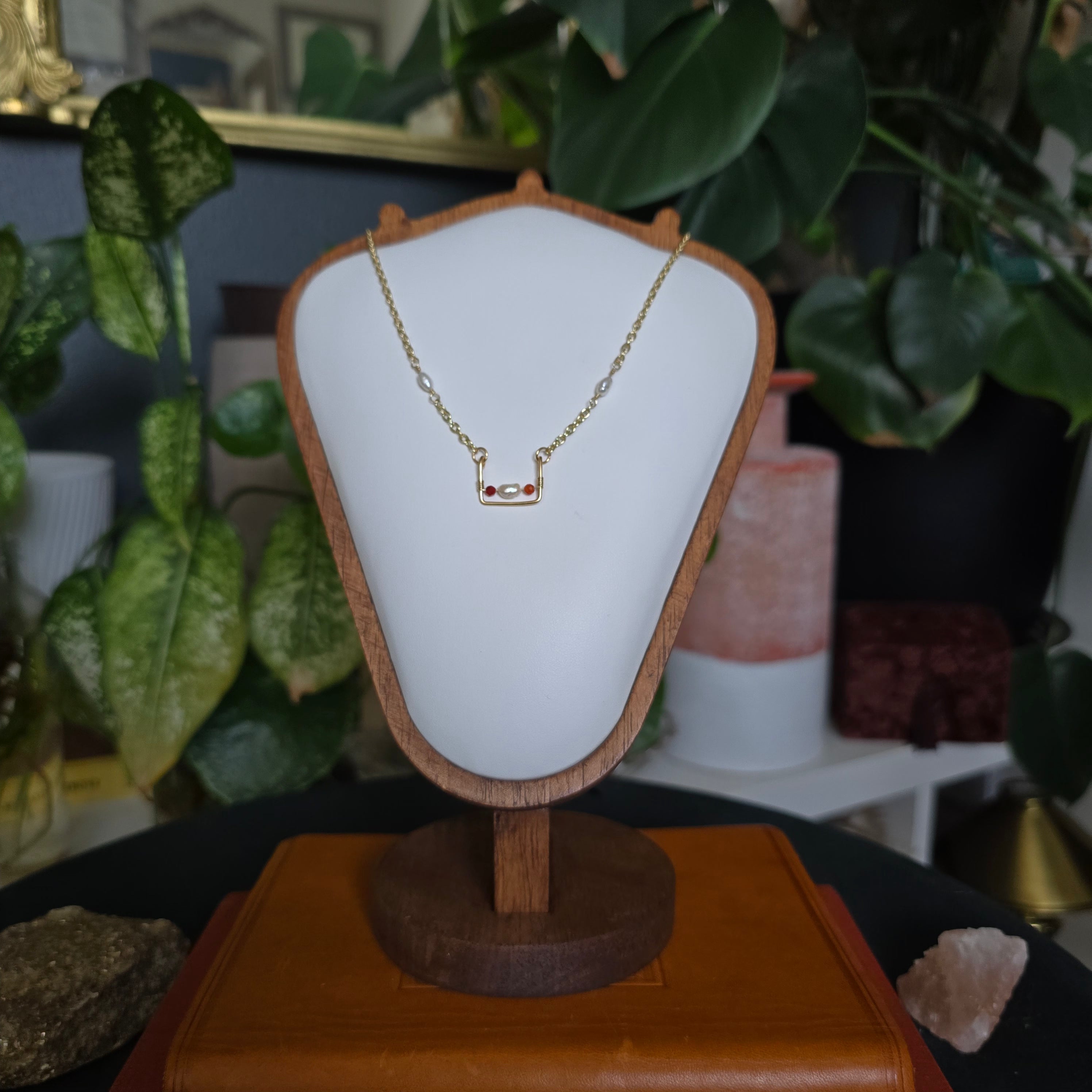 Unique Pearl Necklace